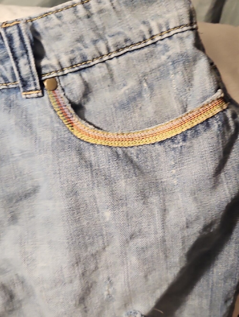 Old Navy Light Blue Denim Mini Skirt with Contrast Stitching - Picture 4 of 10